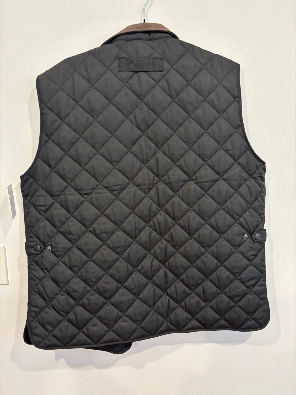 Barbour Black Quilted Jacket with Brown Collar - Picture 5 of 5